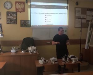 Wizyta Prof. UAM dr hab.  Michała Rzeszewskiego w II LO w Lesznie